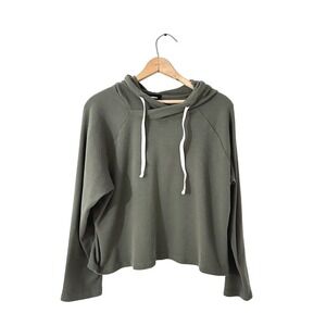 Monrow Waffle Knit Pull Over Cropped Hoodie in Army Green - Size‎ Medium